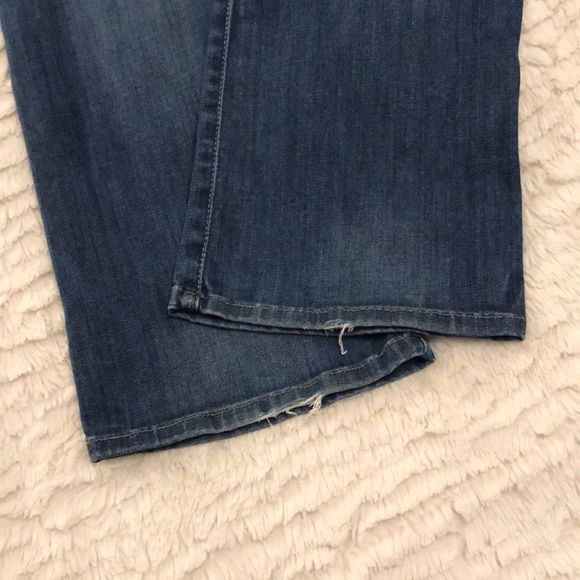 Bootcut medium wash Hudson jeans size 28 - Picture 6 of 10